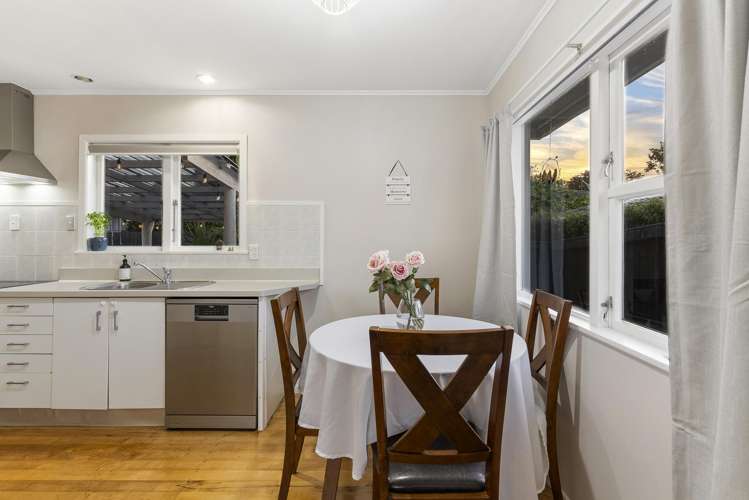 94 Tirimoana Road Te Atatu South_8