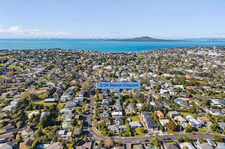 2/34 Selwyn Crescent Forrest Hill_14