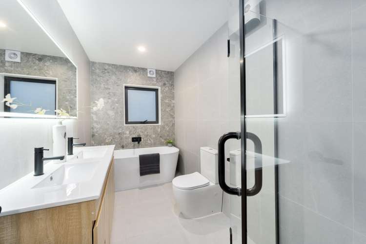 8B Hadfield Street Beach Haven_16