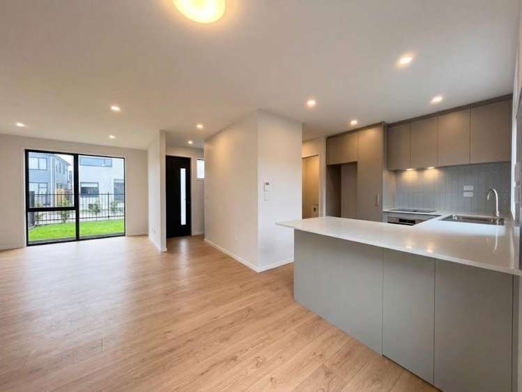 7/1 Scott Road 10695_4
