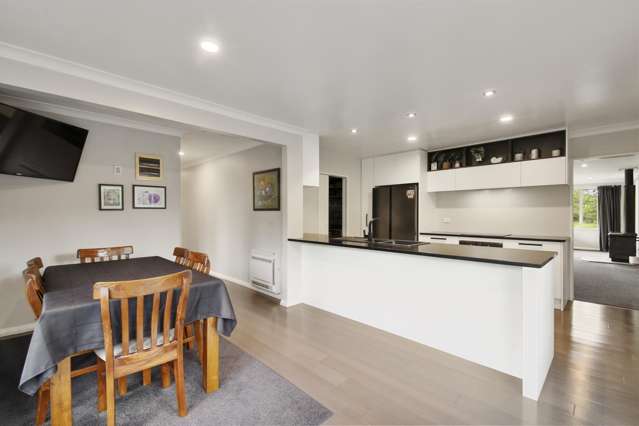 43 Bruces Road Sefton_4