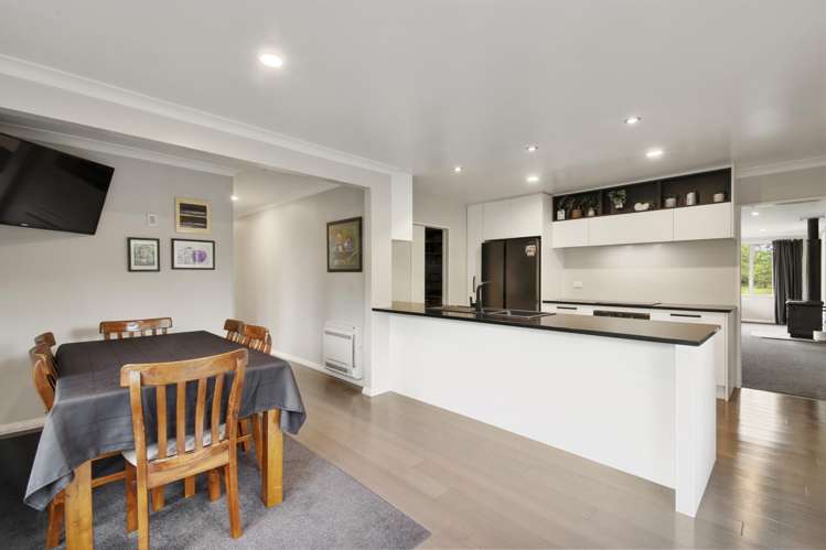 43 Bruces Road Sefton_4