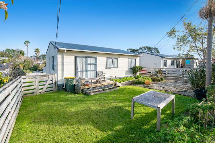 33 Puriri Street Helensville_11