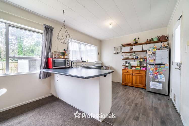 4 Bexley Grove Wainuiomata_16
