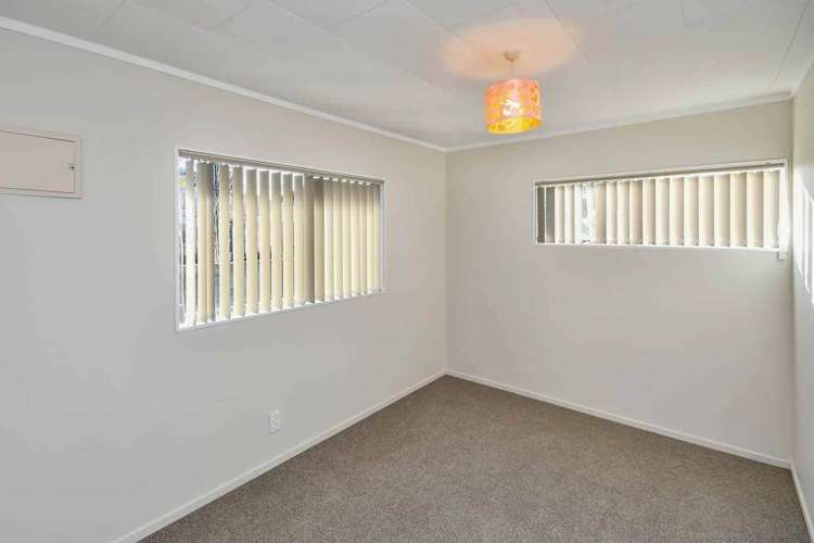 2/7 Rice Crescent Papakura_6