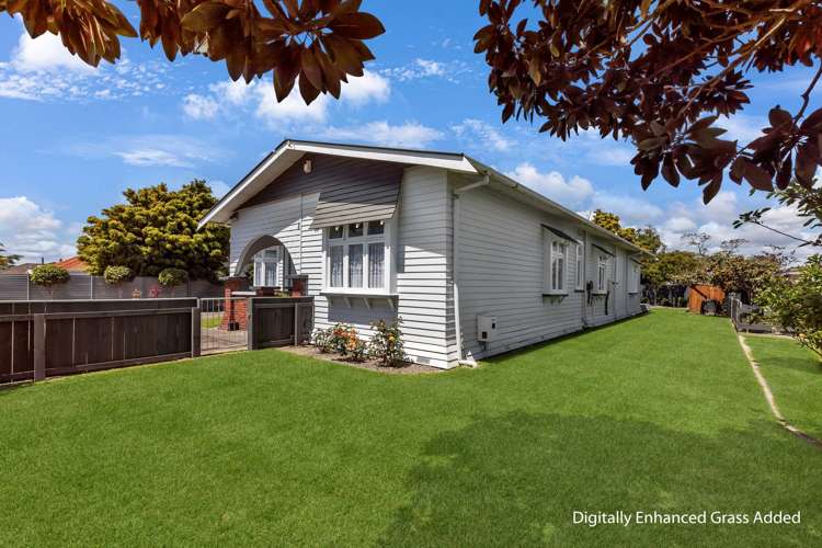 404 Tremaine Avenue Takaro_27