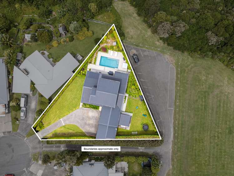 56 Covil Avenue Te Atatu South_31