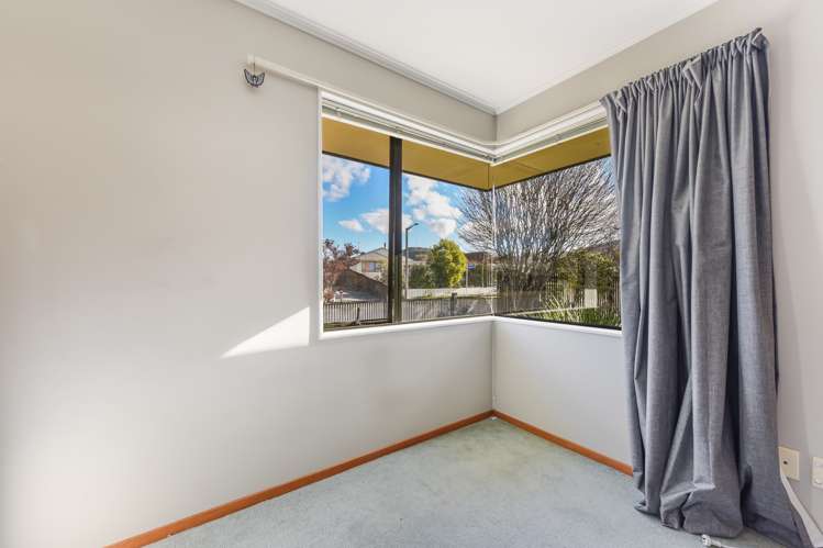 2 Harcourt Place Wakefield_14