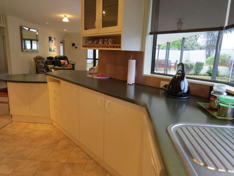 28b Cedar Crescent Feilding_30