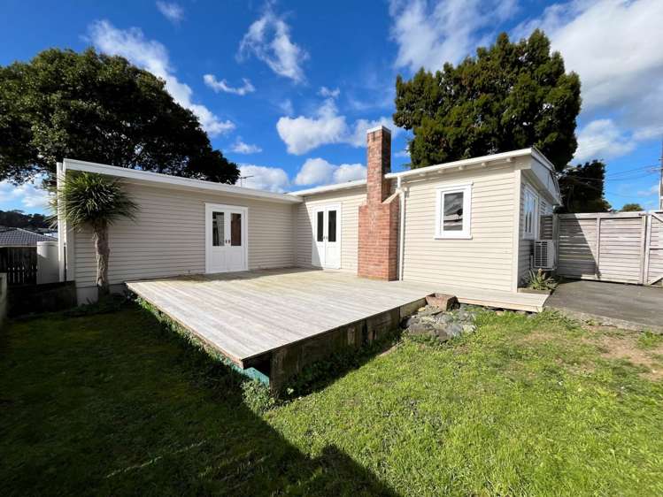 387 West Coast Road Glen Eden_10