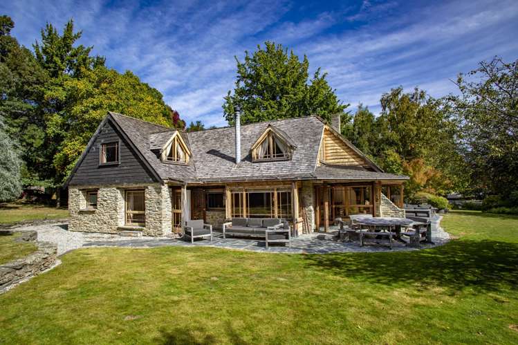 11 Arrowtown-Lake Hayes Road_0