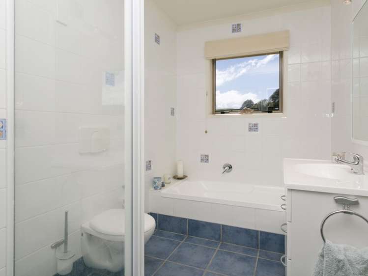 152 Hitiri Road Kinloch_21