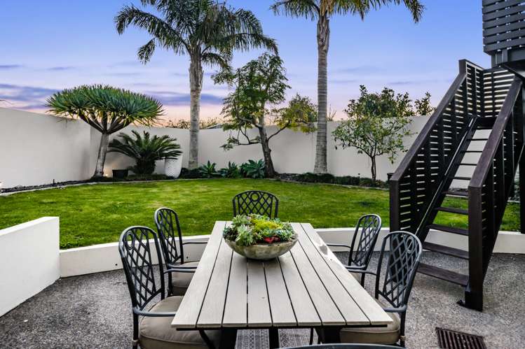 25 Pyatt Crescent Saint Johns_13