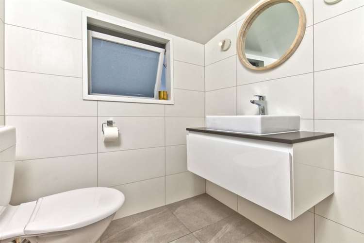 24 Sulphur Beach Road Northcote Point_16