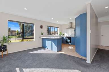 38 Katerini Grove_2