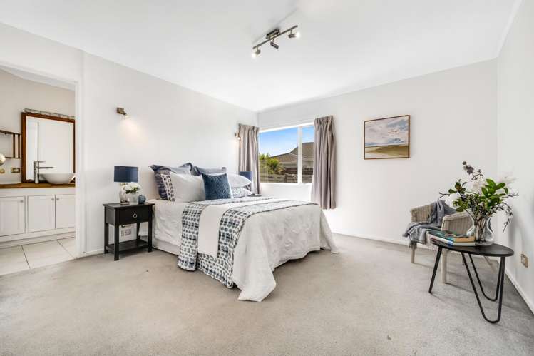 52 West Fairway Golflands_13