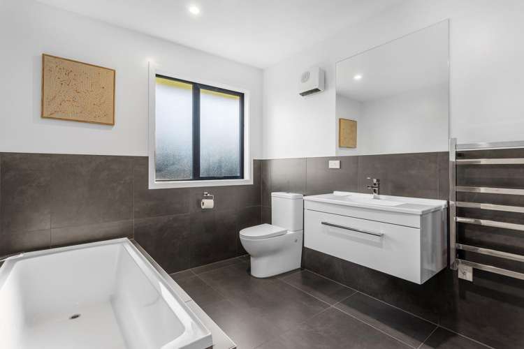 5 Little Gem Road Wigram_13