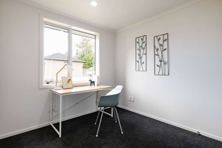 6 Cabourne Drive Glenview_13