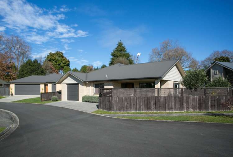 2 Grace Avenue Leamington_24