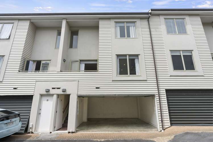 16/8 Rendall Place_2