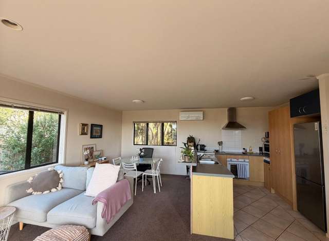 8/8 Flynn Street Birkdale_2