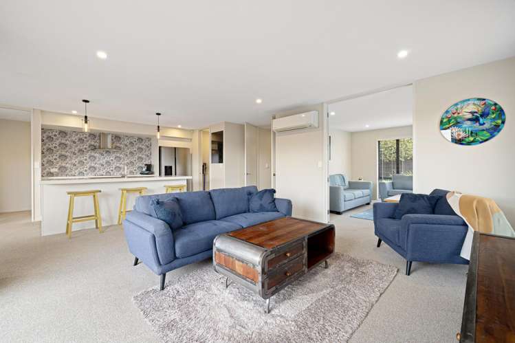 14 Eastfield Drive Lincoln_2