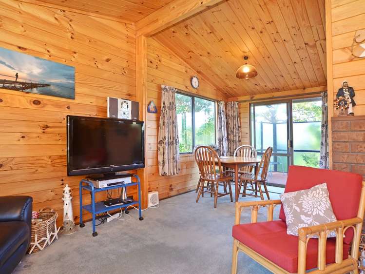 13 Tamarisk Drive Riversdale Beach_8