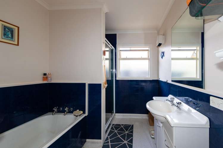 28 Meeanee Quay Westshore_12