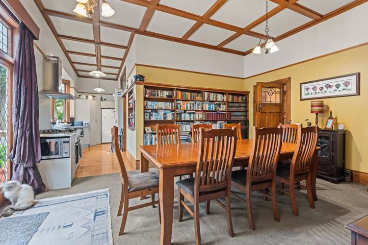 43 Rainforth Street Roslyn_9