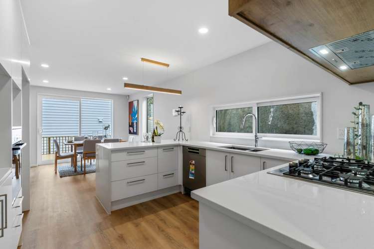 25d Capilano Place Glenfield_13