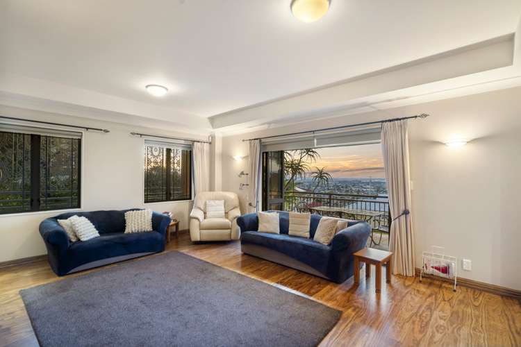 156 Redoubt Road Flat Bush_17