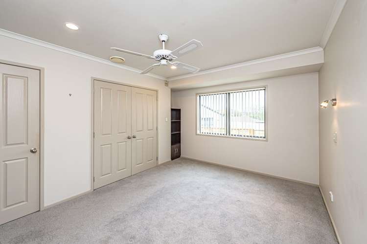 18/2 Caversham Road Springvale_13