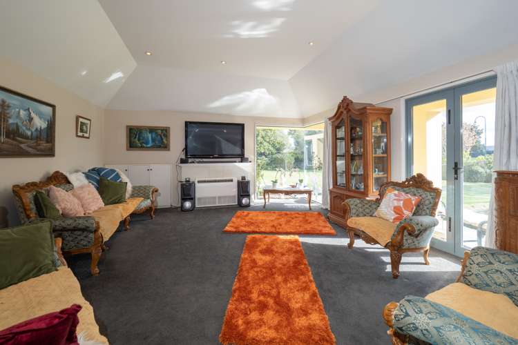 80 Pages Road Allenton_2