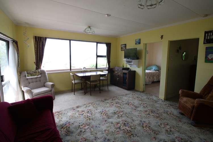 2 Moana Street Kaka Point_7