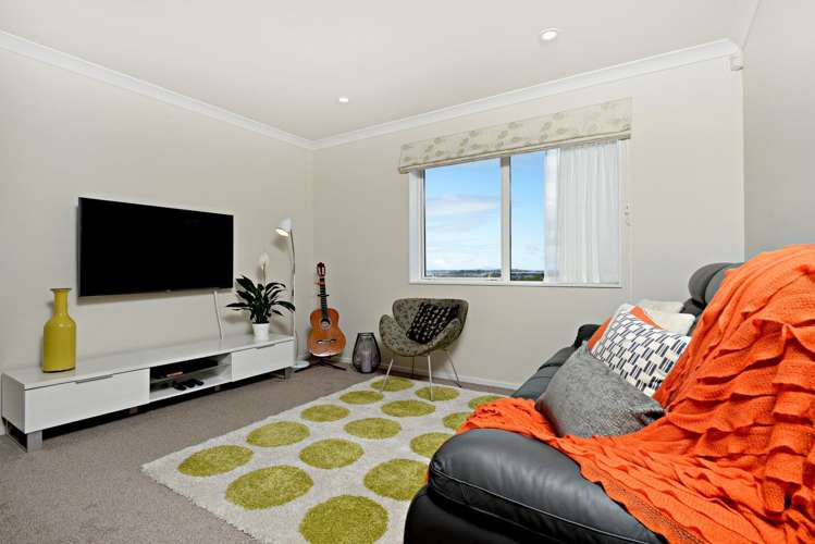 29 Arrowsmith Drive Flat Bush_10