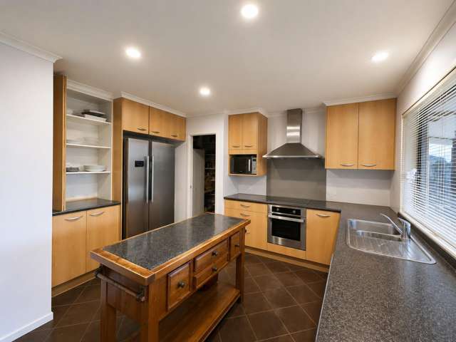 13 Finchley Place 1074_1
