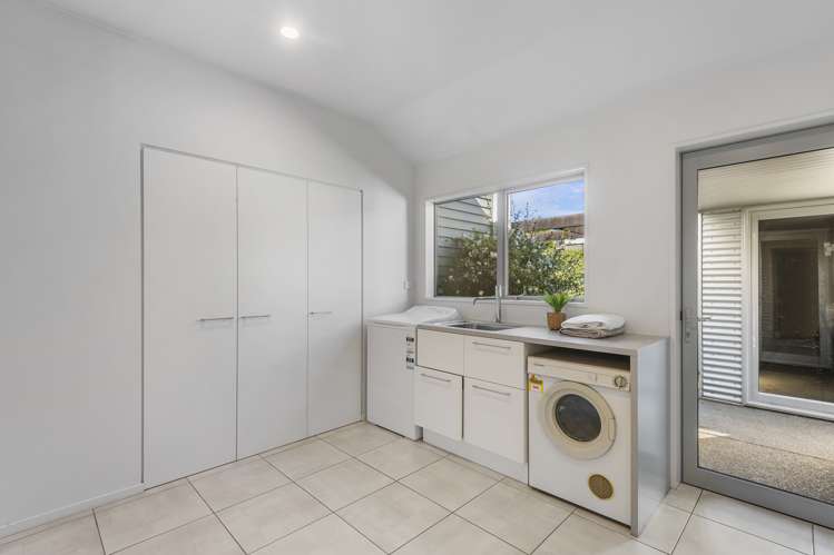 21 Croftwood Lane Harewood_26