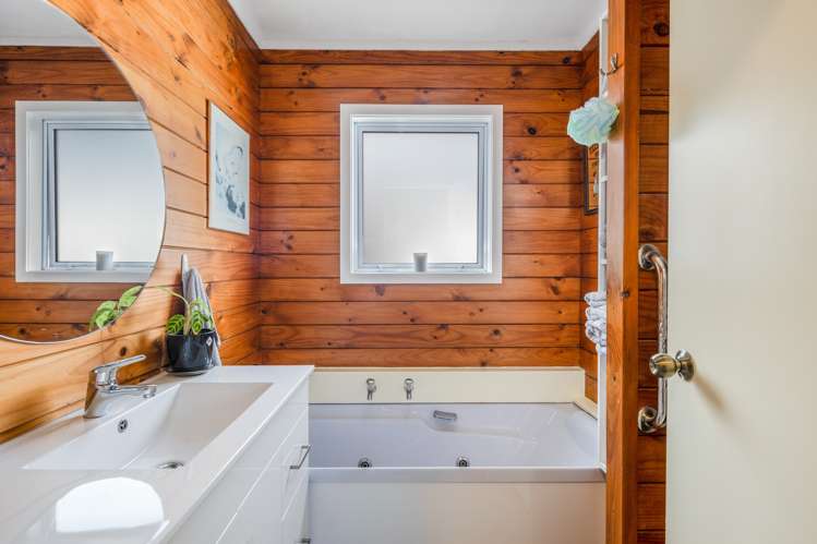 35 Guadeloupe Crescent Grenada Village_12