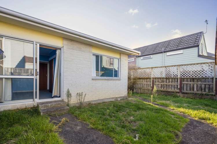 9/171 Queens Drive Lyall Bay_9