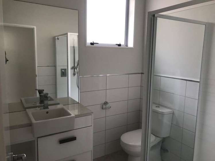 55 Mackay Drive Greenhithe_10