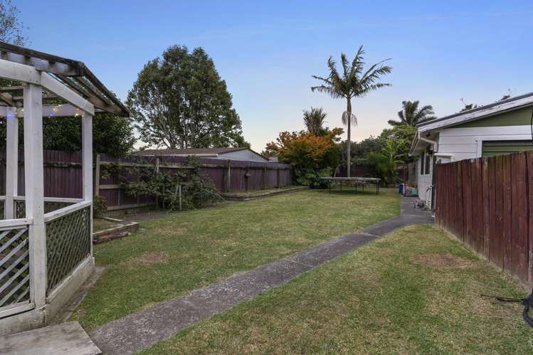 54 Woodglen Road Glen Eden_13