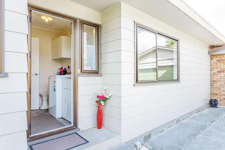 14 Delaware Grove Totara Park_17