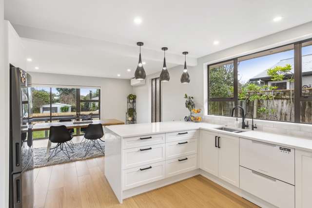 4 Fincham Road Raumati Beach_1