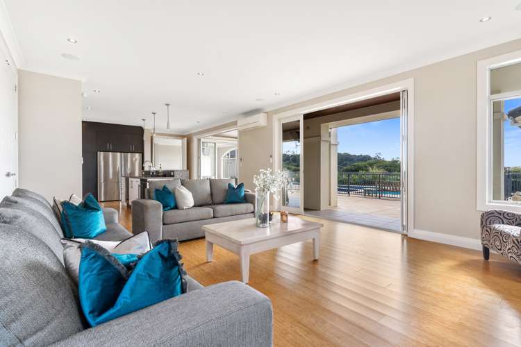 58 Chateau Rise Flat Bush_13