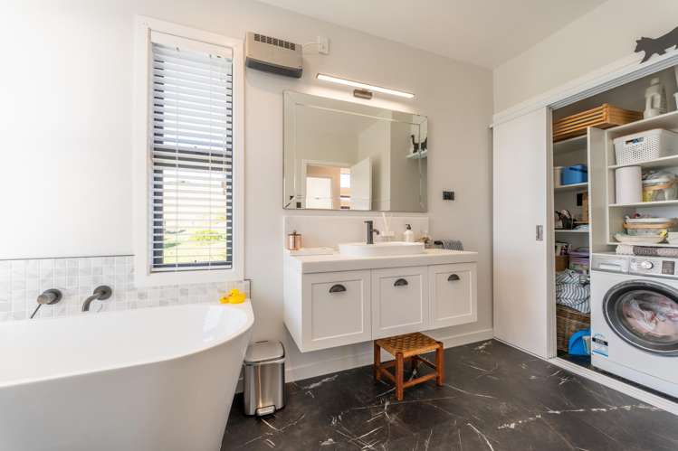 32A Tenby Street Moeraki_20