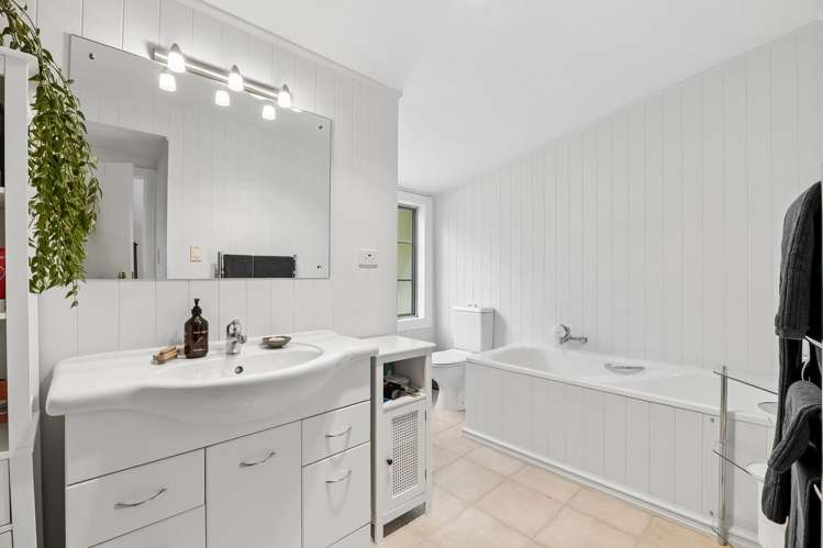 6 St Ronans Road Macandrew Bay_22