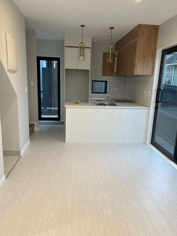 1/17 Parker Avenue New Lynn_2