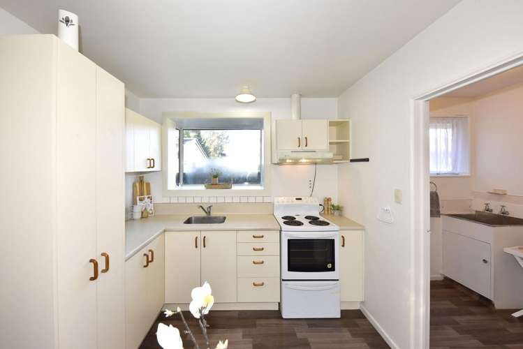 2/36 Compton Street Woolston_12