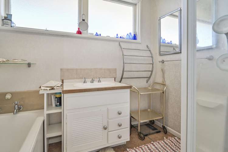 6 Keats Avenue Onekawa_7