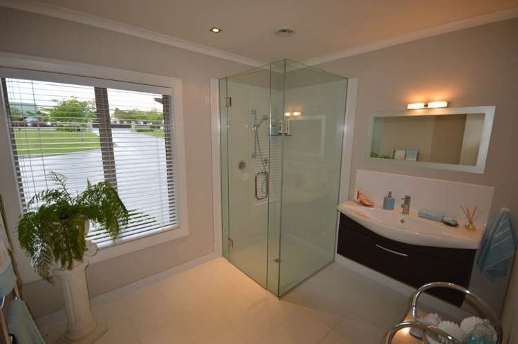 327 Pages Road Gleniti_15